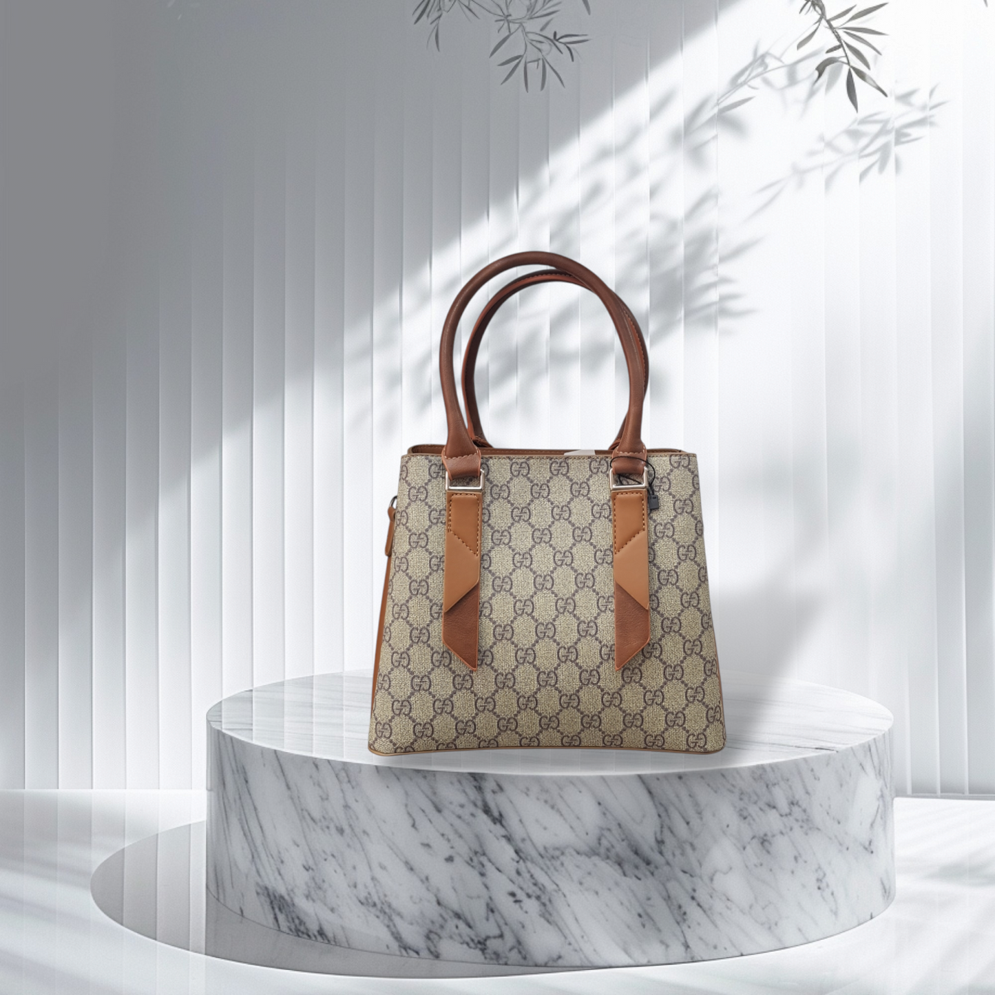 Gucci Signature Tote