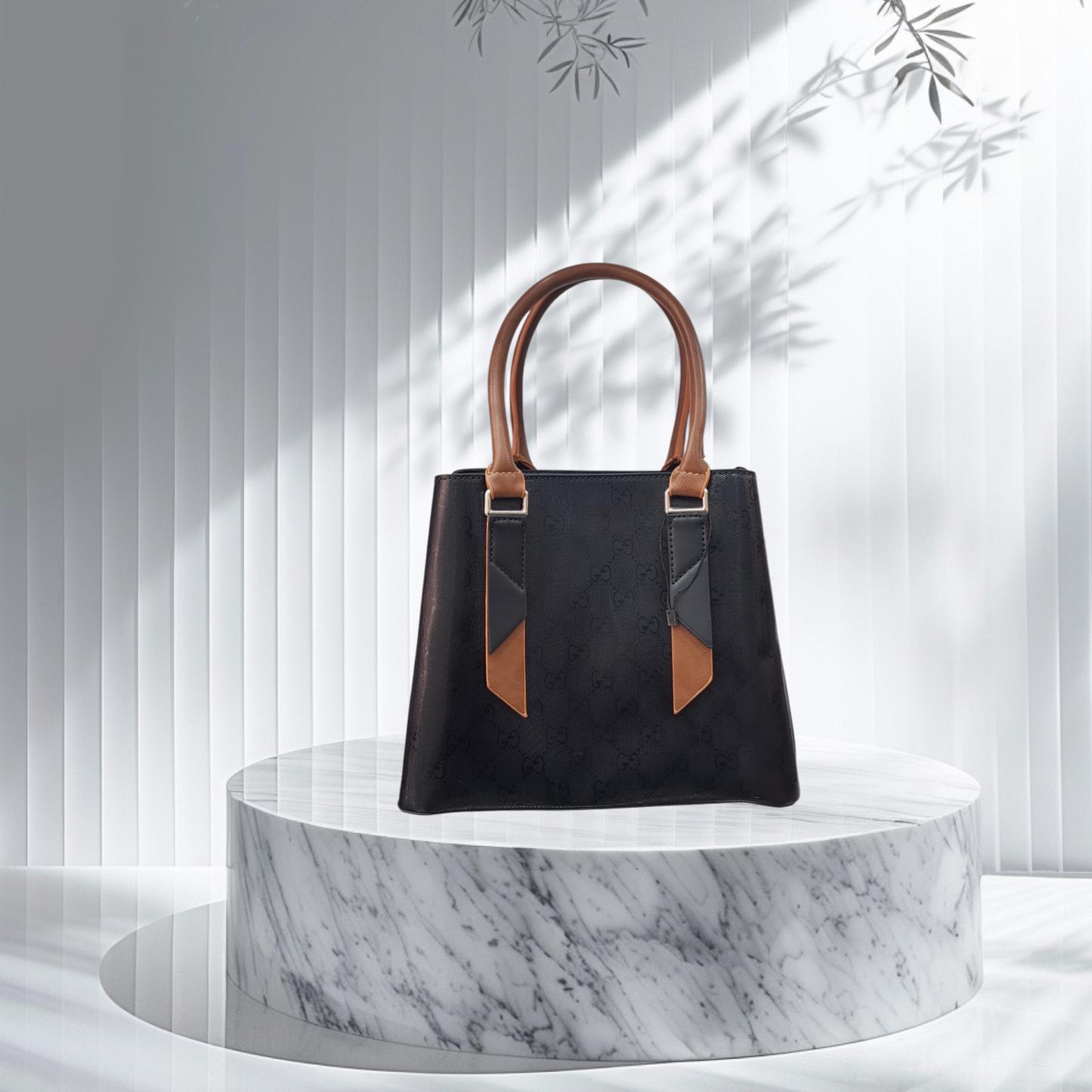 Gucci Signature Tote