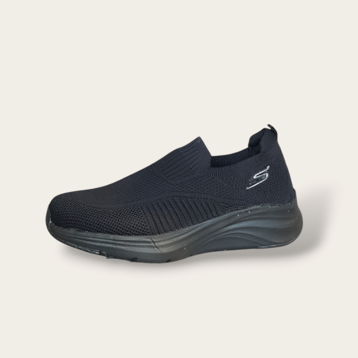Skechers Max Cushioning Elite