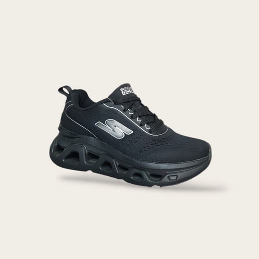 Skechers Max Cushioning Delta