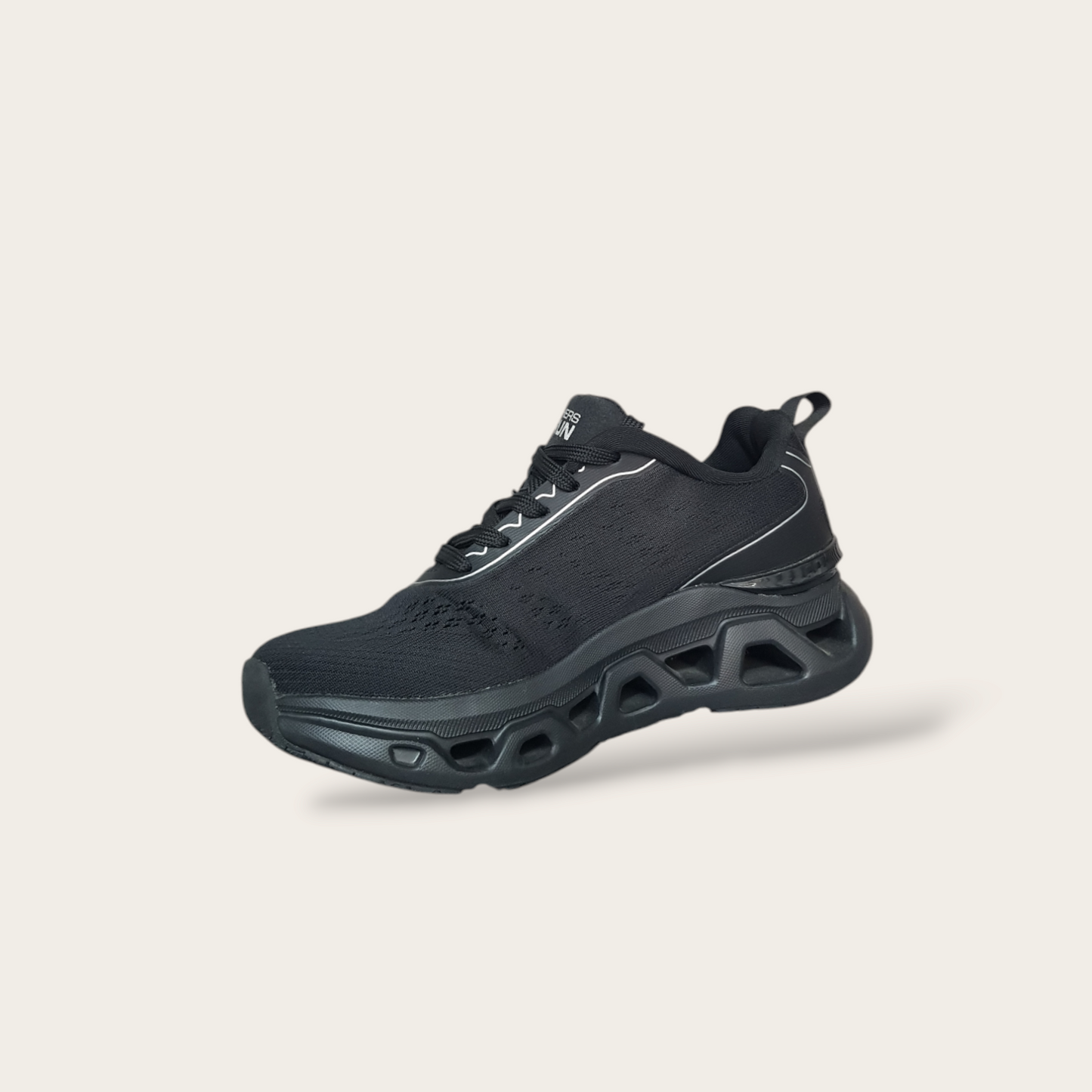 Skechers Max Cushioning Delta
